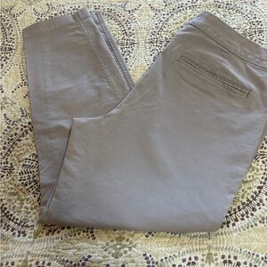Classic Old Navy Women’s “Pixie” Light Gray Flat Front Chinos- Size 14